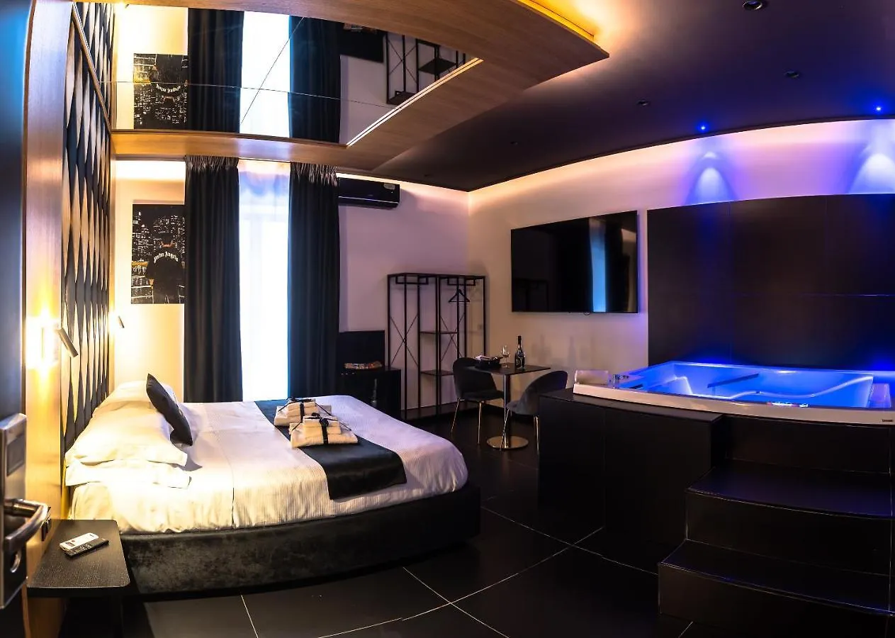 Maximum Hub Suite&Spa Palermo 2*,