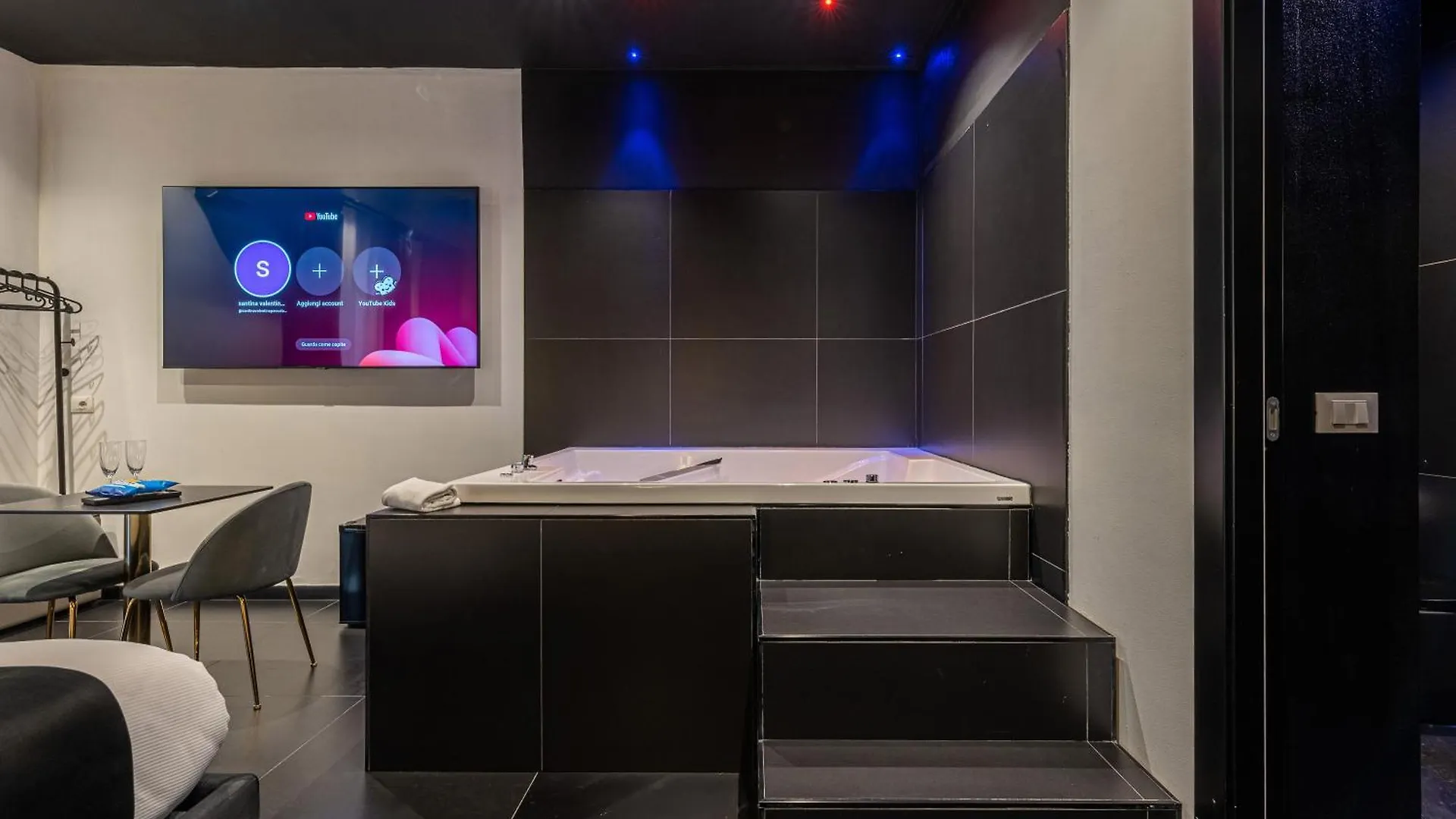 Maximum Hub Suite&Spa Palermo